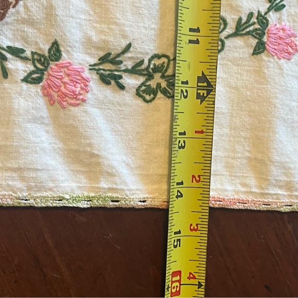 MCM 2 Dresser Scarf Embroidered Baby Deer & Momma Crochet Edge Vintage 35” L - Picture 10 of 12